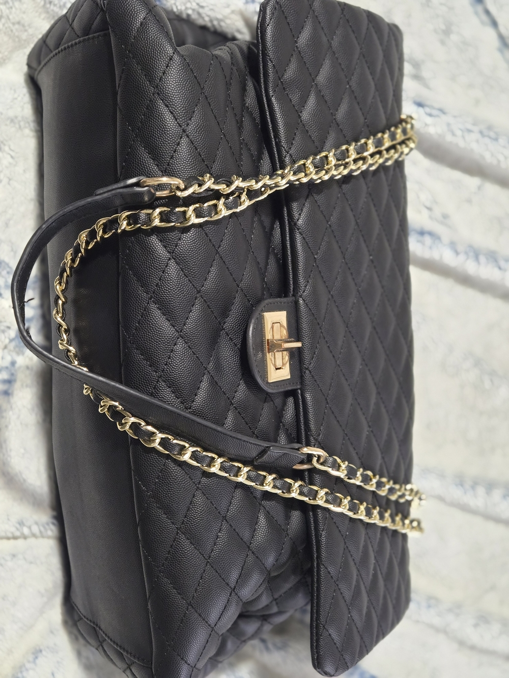 Oversized Black Quilted Shoulder Bag with Gold Hardware USED - Picture 3 of 3